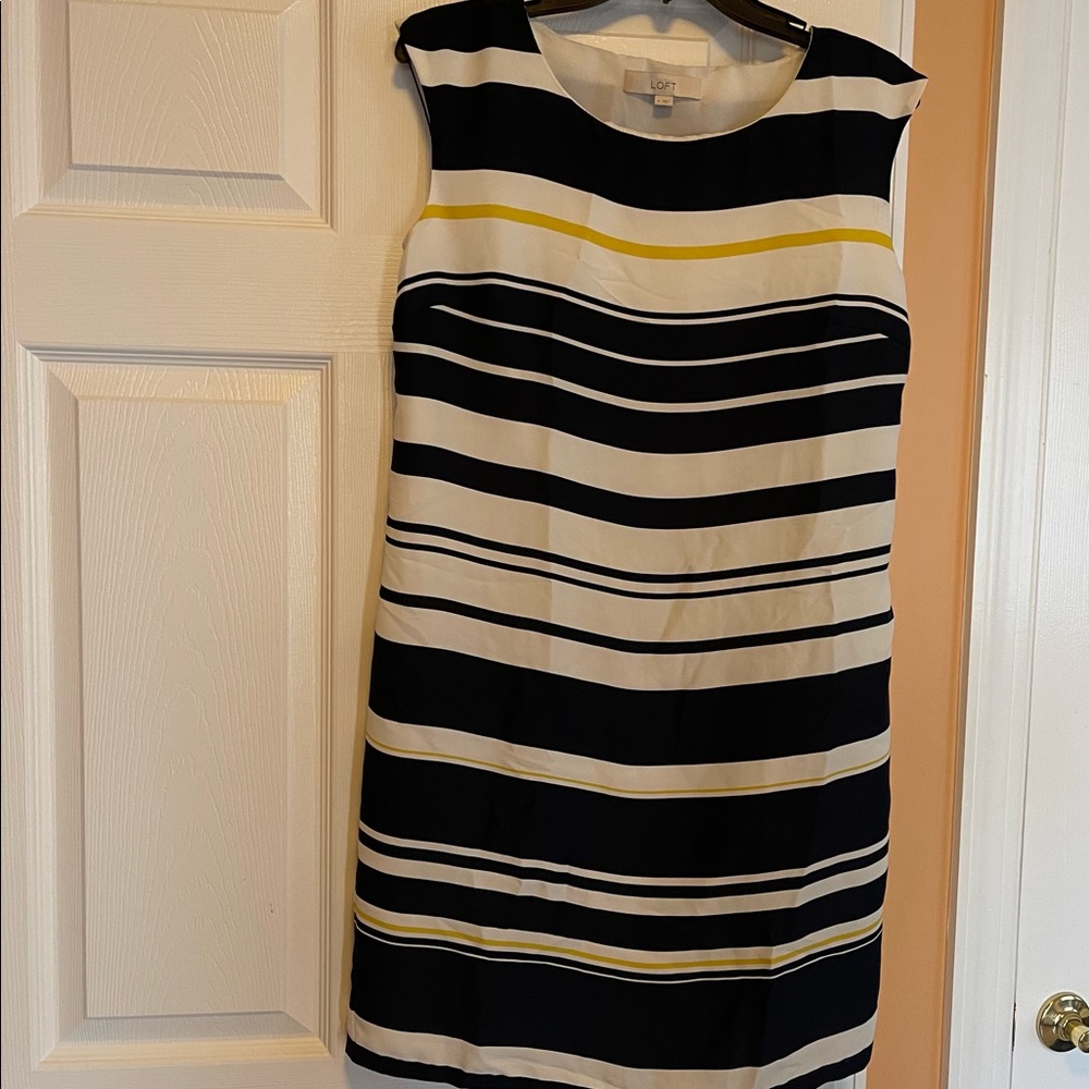 Used Loft size 6 dress